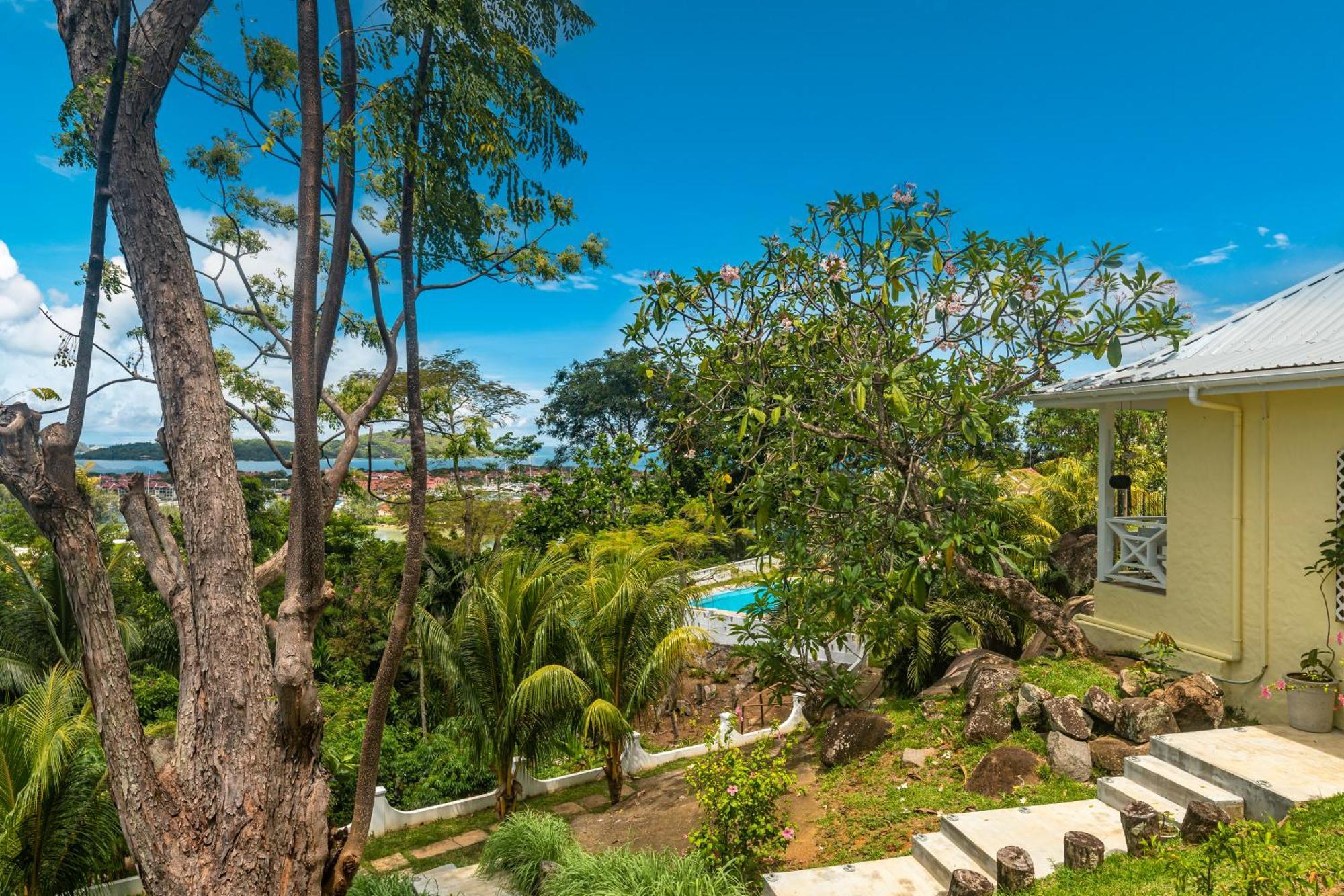 Naturalis - Oceanview Residences Misere Exterior photo